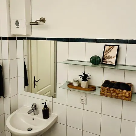 Aycatcherhomes - Lage I 4 Personen I 2 Schlafzimmer I Zentral I Altstadt I Naehe Fluss Lahn I Wlan I Sirius Apartment *