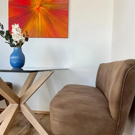 Apartment Aycatcherhomes - Lage I 4 Personen I 2 Schlafzimmer I Zentral I Altstadt I Naehe Fluss Lahn I Wlan I Sirius Marburg