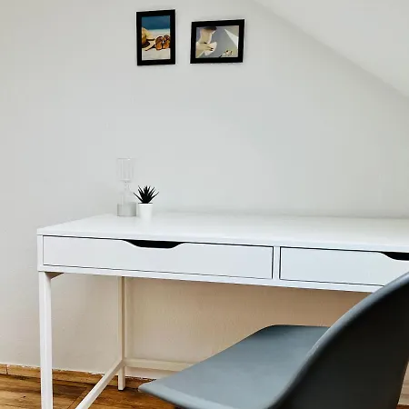 Aycatcherhomes - Lage I 4 Personen I 2 Schlafzimmer I Zentral I Altstadt I Naehe Fluss Lahn I Wlan I Sirius *